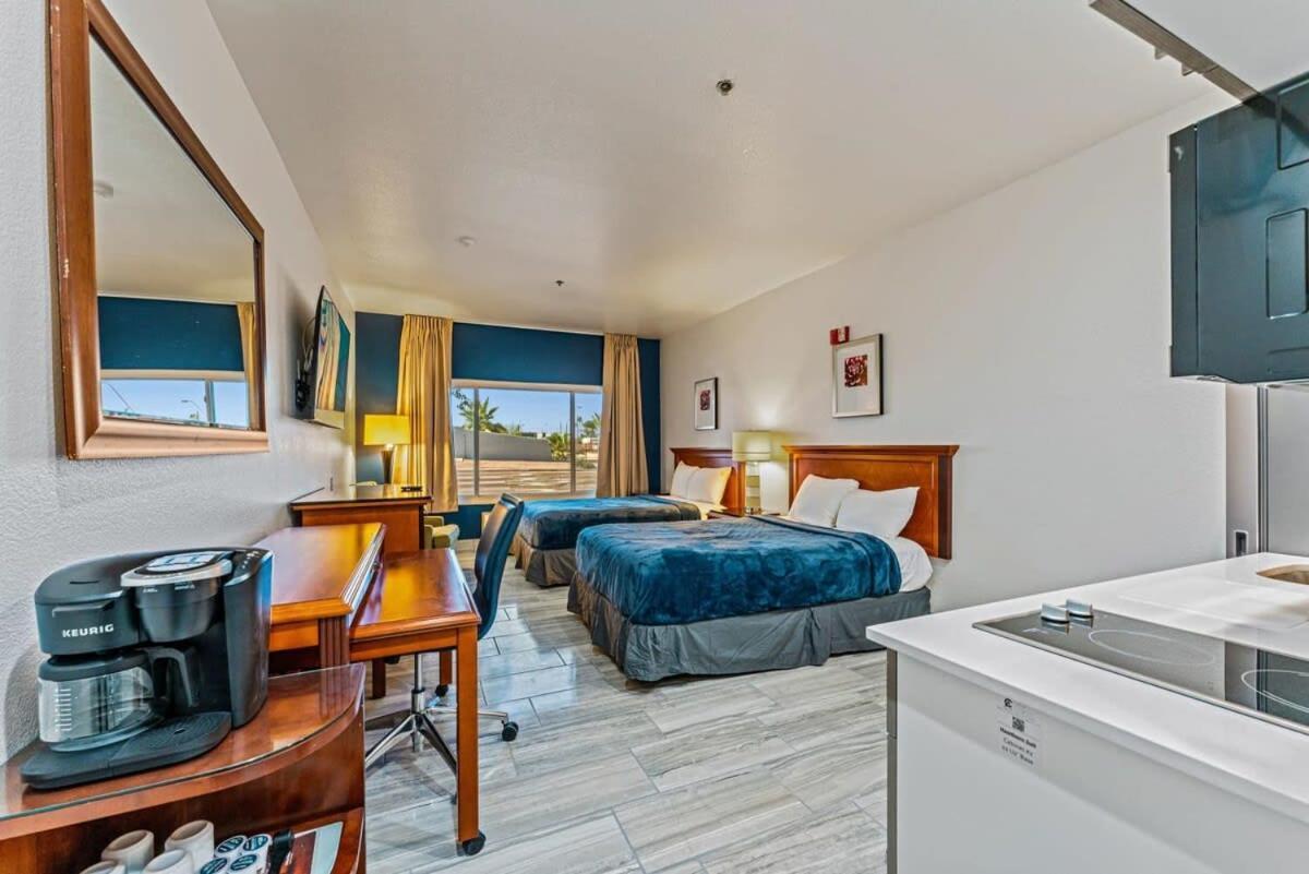 Tempe Studio Apartment Two Full Size Beds Bagian luar foto