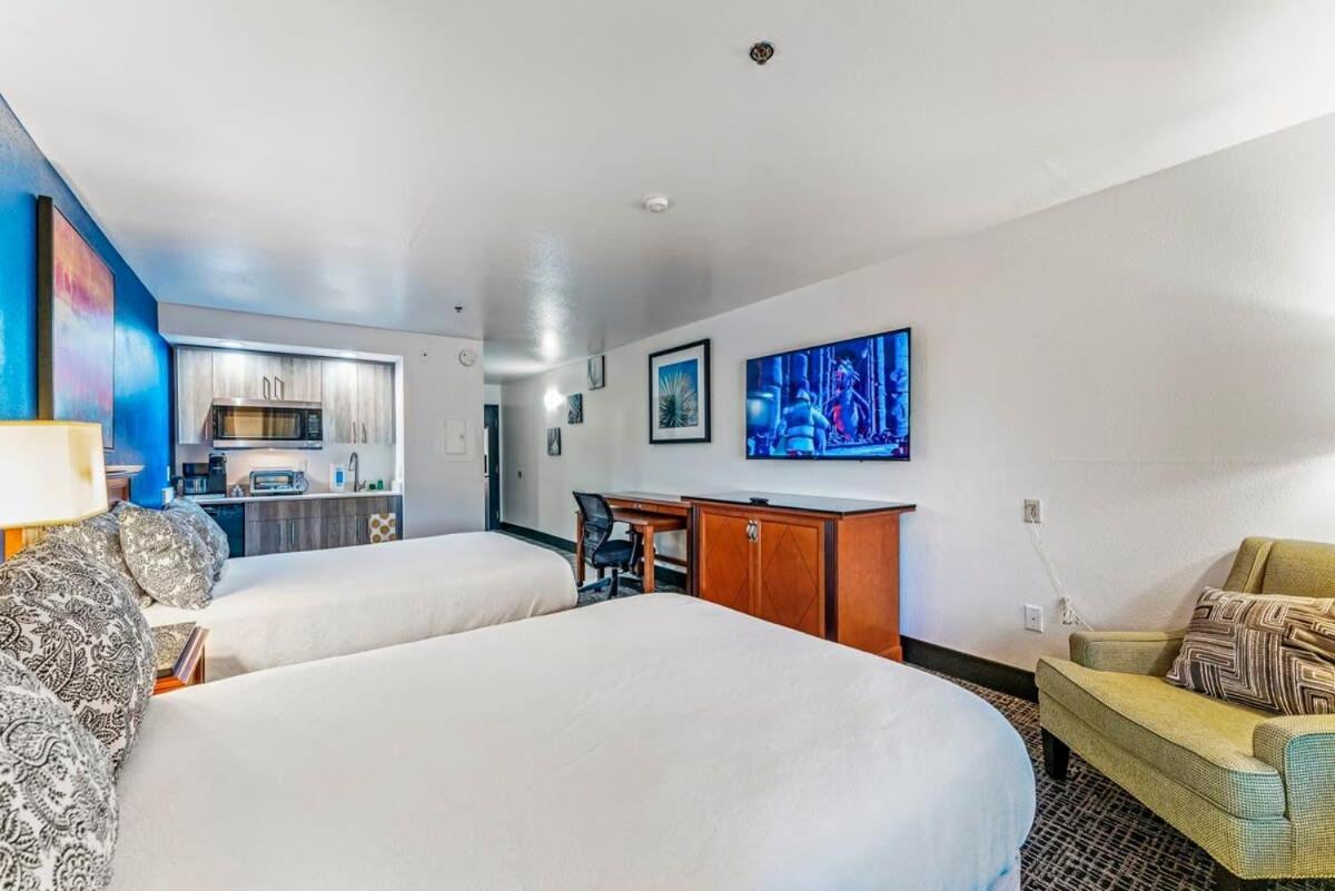 Tempe Studio Apartment Two Full Size Beds Bagian luar foto