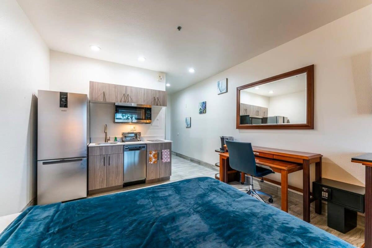 Tempe Studio Apartment Two Full Size Beds Bagian luar foto