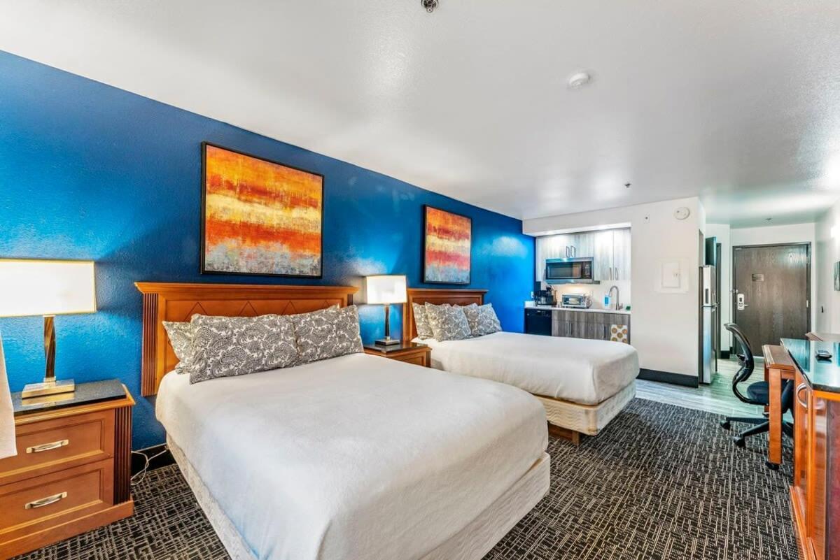 Tempe Studio Apartment Two Full Size Beds Bagian luar foto
